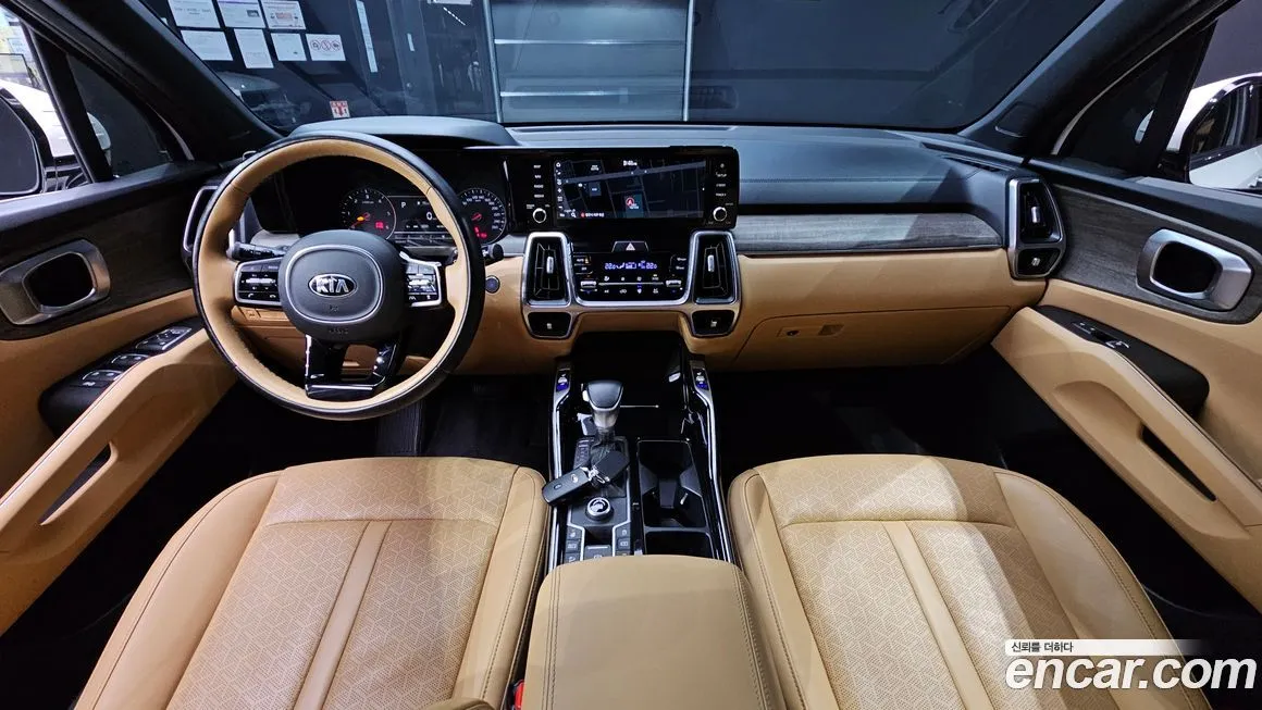Kia Sorento — фото 7