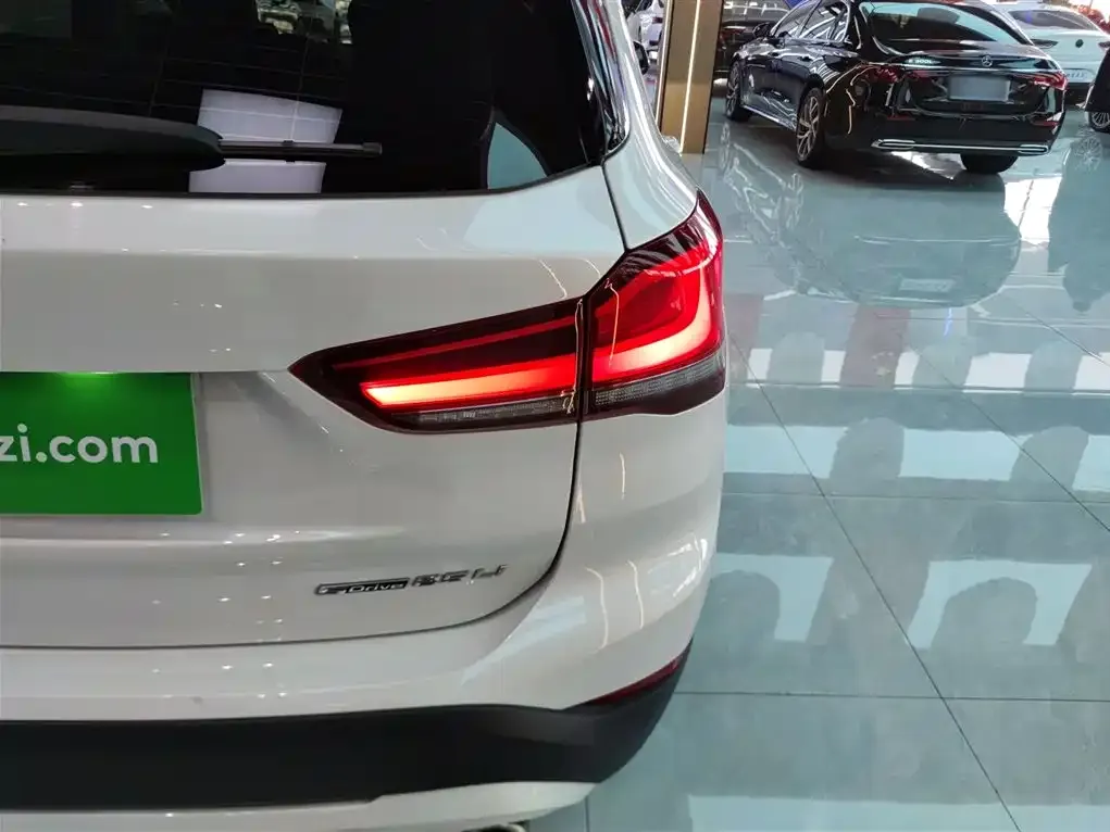BMW X1 2021 из CN, фото 8