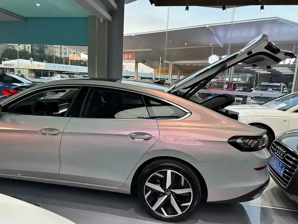 Volkswagen Lamando 2022 из CN, фото 6