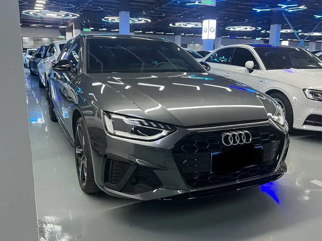 Audi A4L 2023 из CN, фото 3