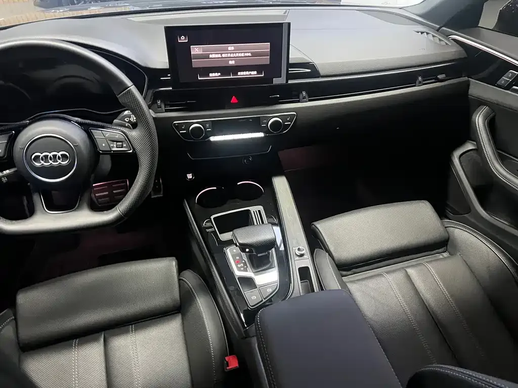 Audi A4L 2023 из CN, фото 8