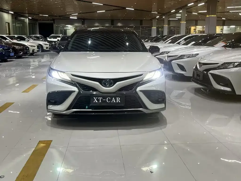 Toyota Camry 2022 из CN, фото 1