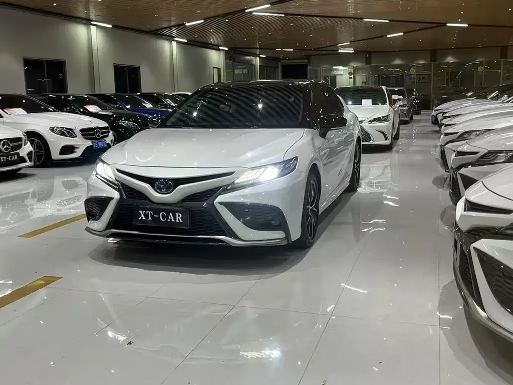 Toyota Camry 2022 из CN, фото 3