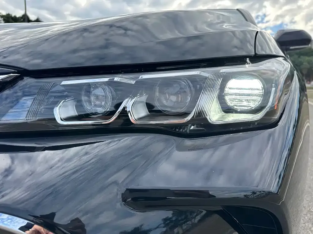 Toyota Avalon — фото 10