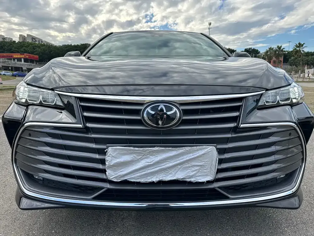 Toyota Avalon — фото 9