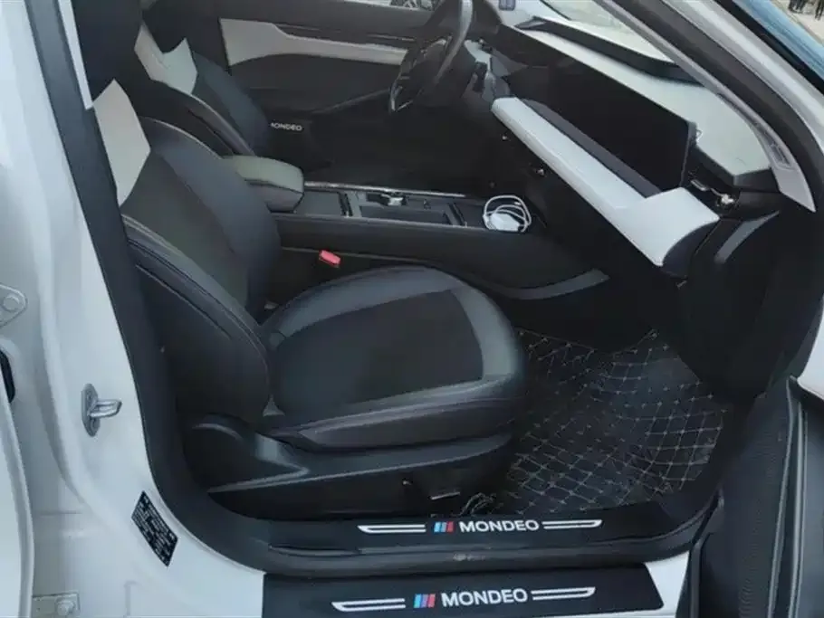 Ford Mondeo 2023 из CN, фото 8