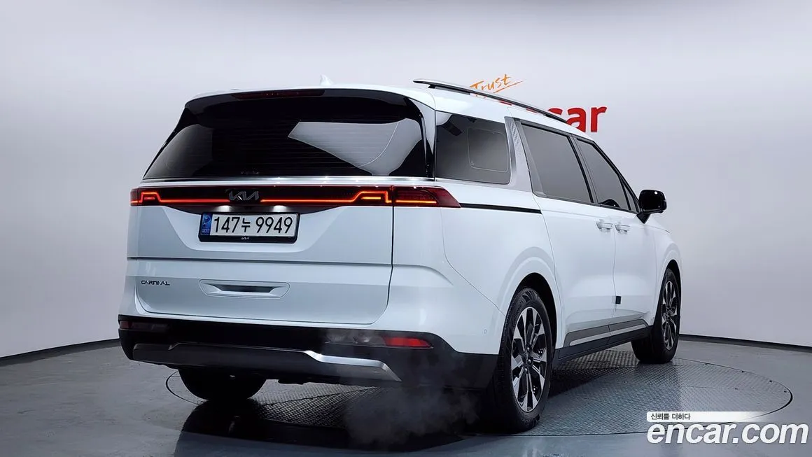 Kia Carnival — фото 2