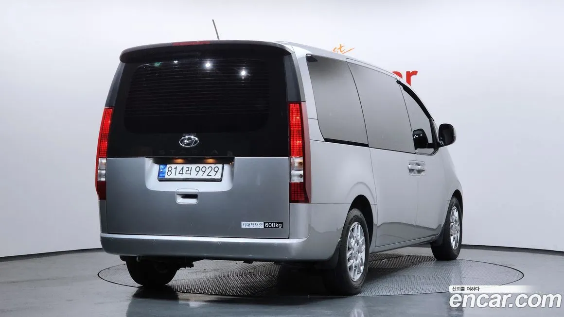 Hyundai Staria 2023 из KR, фото 2