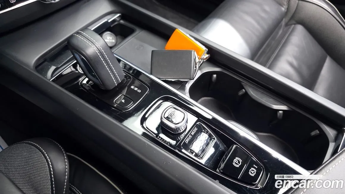 Volvo XC60 2021 из KR, фото 9