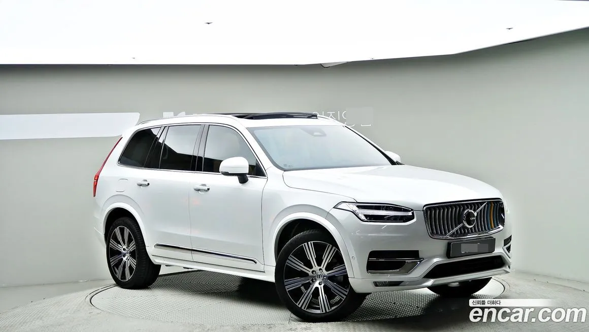 Volvo XC90 2023 из KR, фото 3