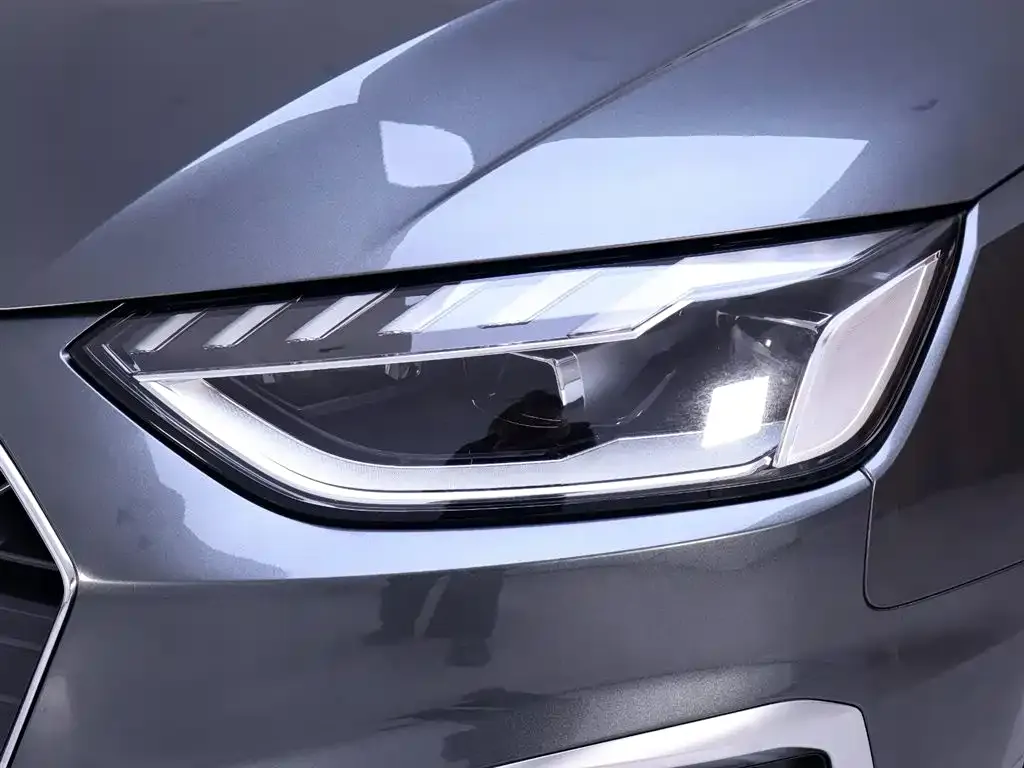 Audi A4L 2022 из CN, фото 4