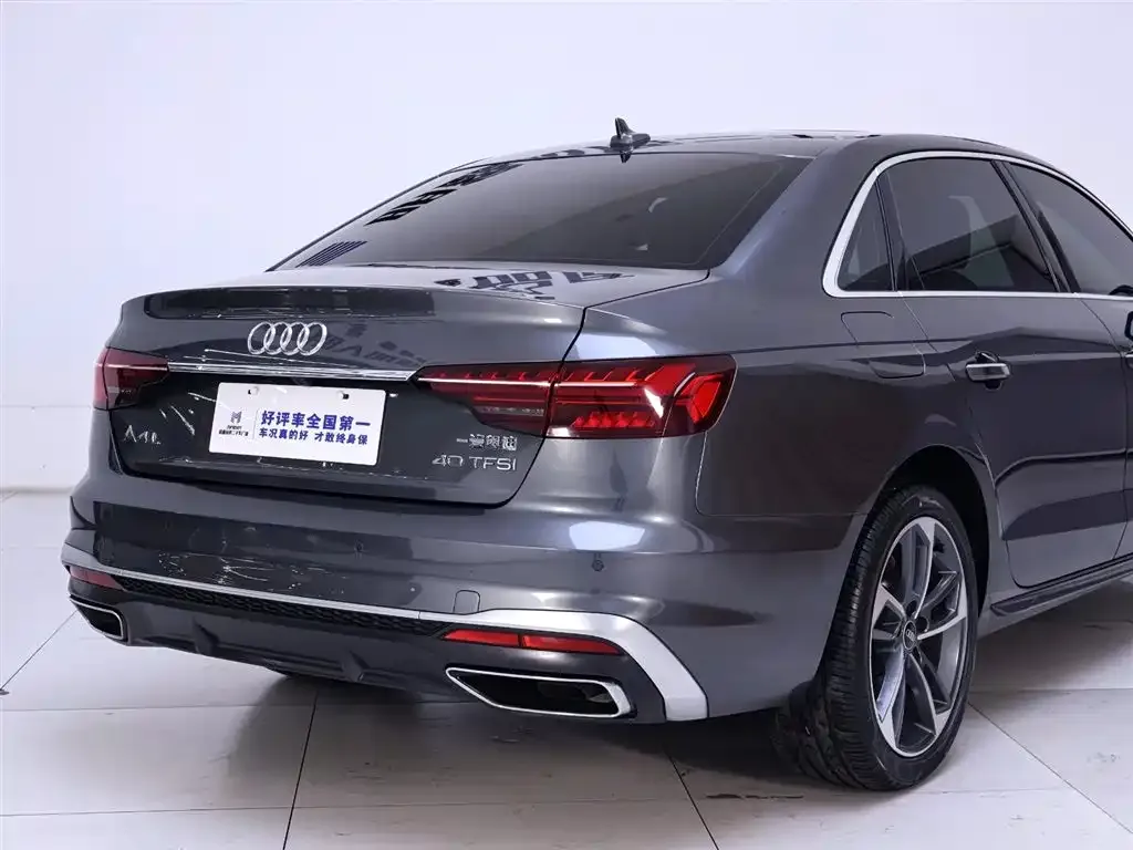 Audi A4L 2022 из CN, фото 8