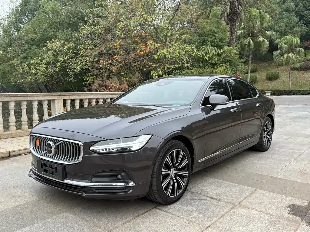 Volvo S90 2021 из CN, фото 1