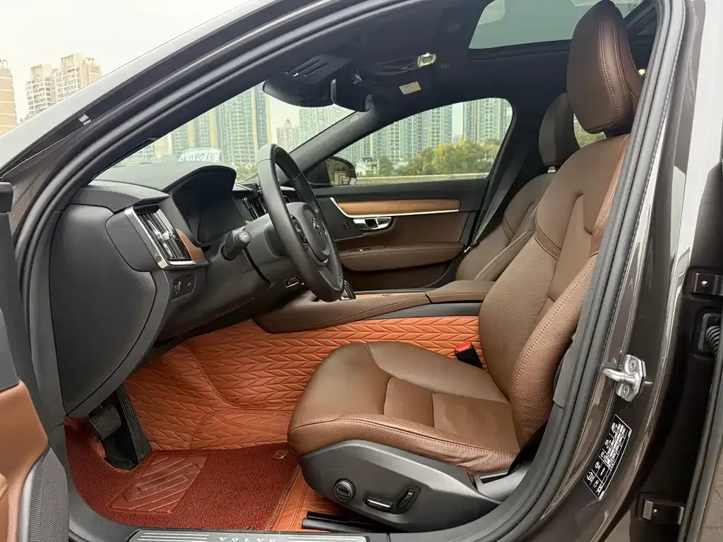 Volvo S90 2021 из CN, фото 10
