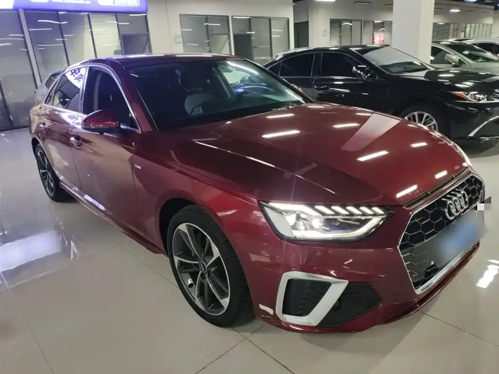 Audi A4L 2022 из CN, фото 4