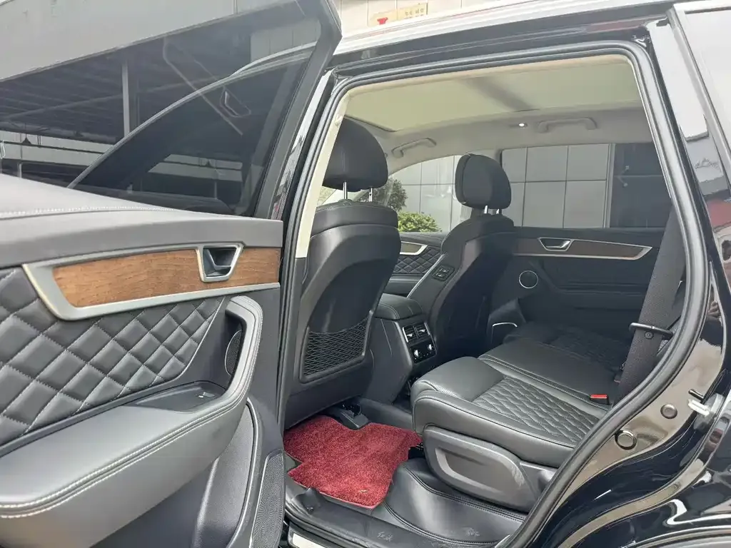 Hongqi HS7 2024 из CN, фото 7
