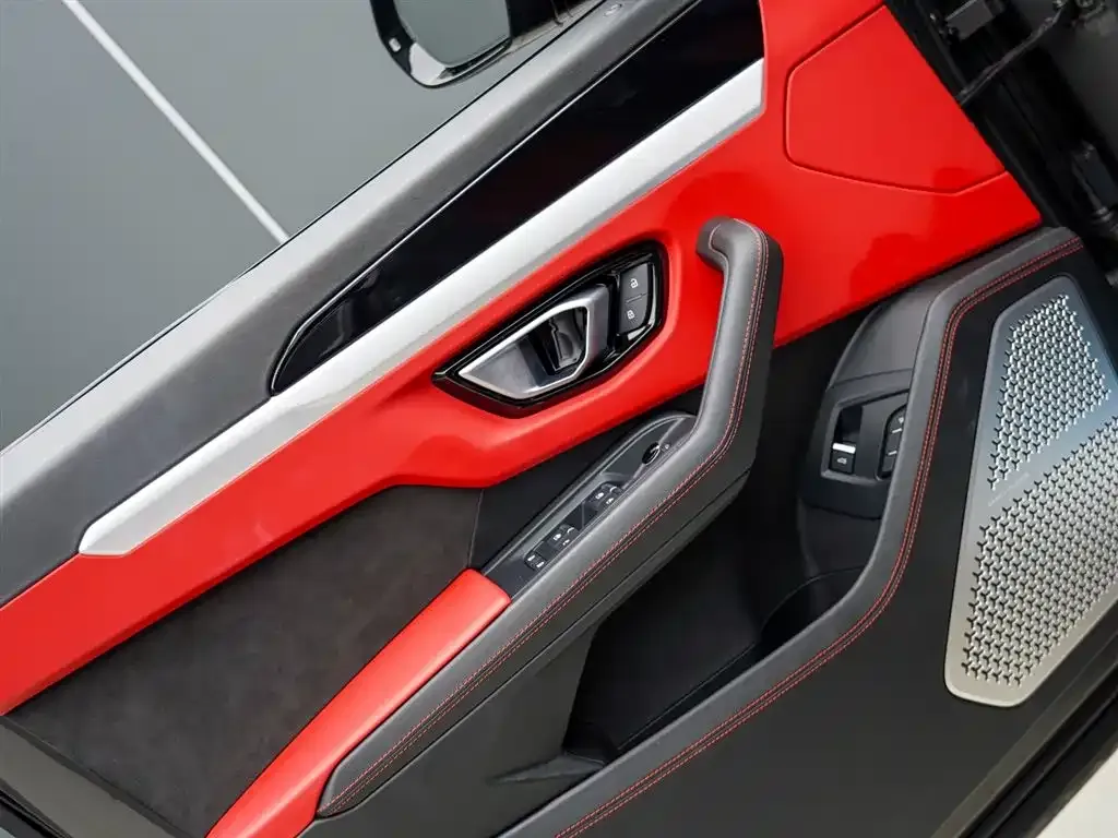 Lamborghini Urus 2022 из CN, фото 7