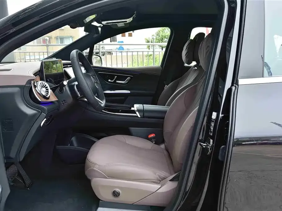 Mercedes-Benz EQE 2025 из CN, фото 4