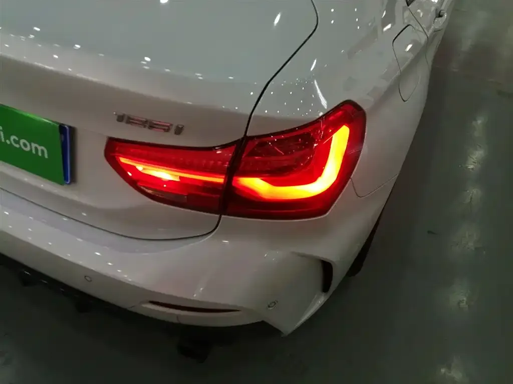 BMW 1 Series 2021 из CN, фото 8