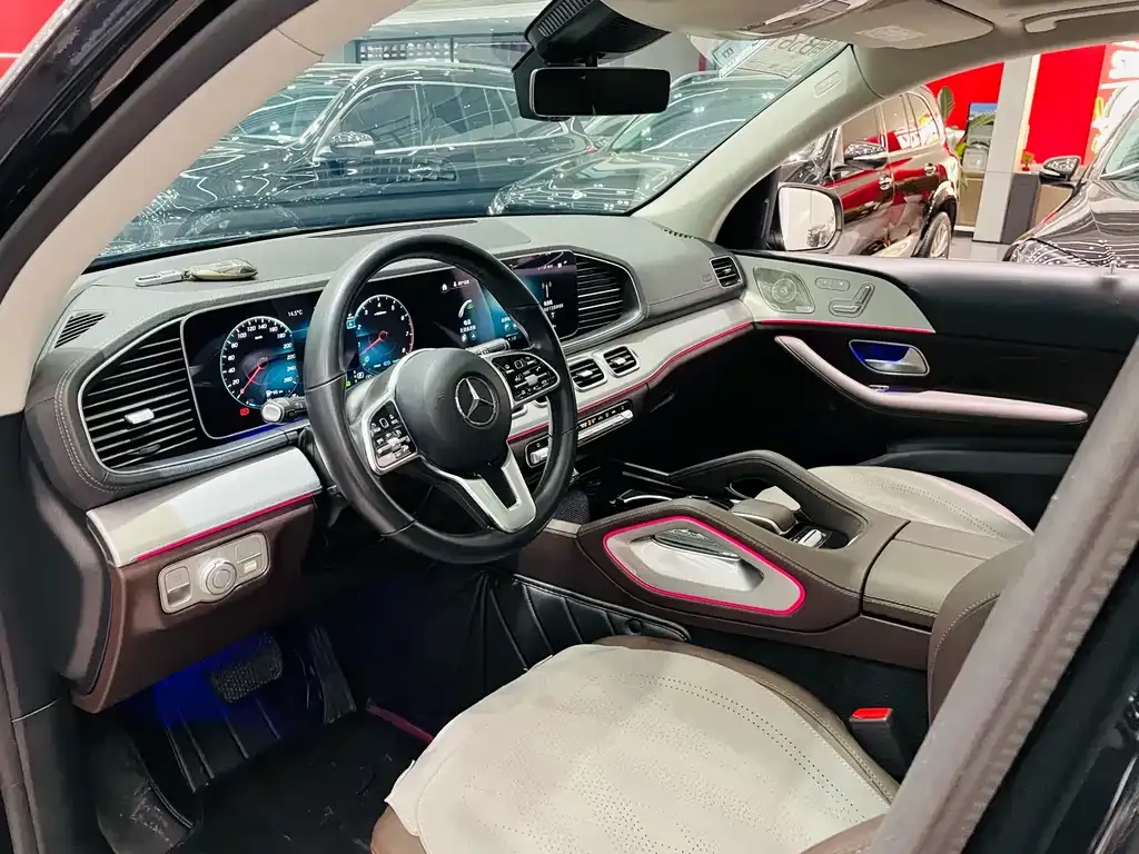 Mercedes-Benz GLE — фото 9
