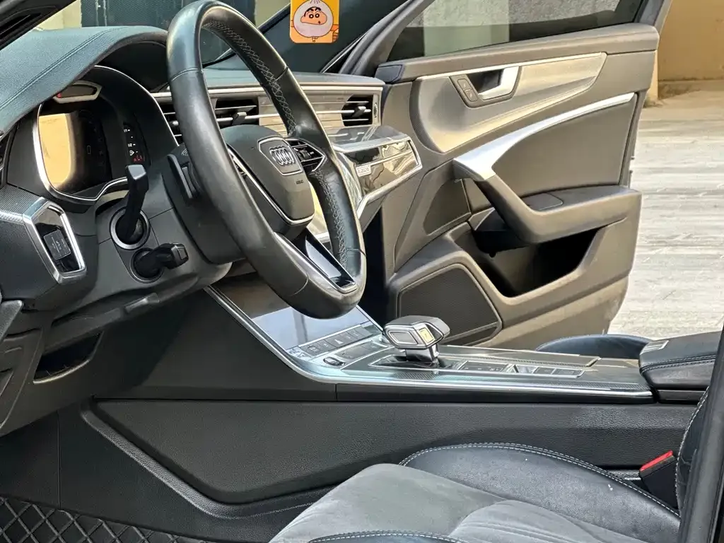 Audi A6L 2022 из CN, фото 4