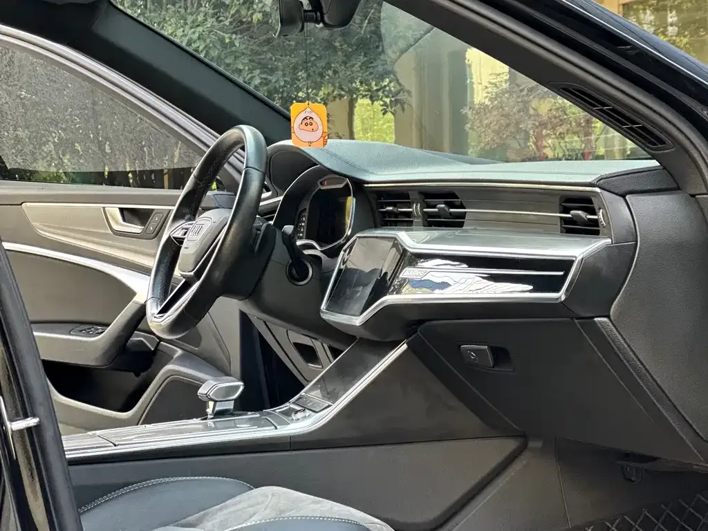 Audi A6L 2022 из CN, фото 5
