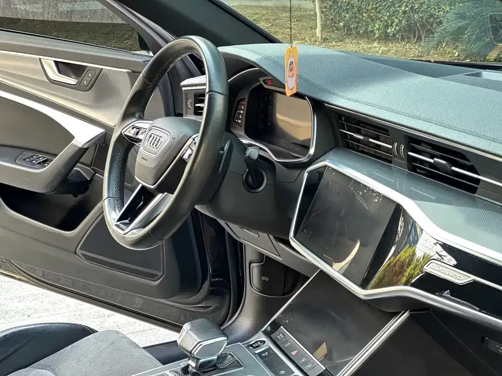 Audi A6L 2022 из CN, фото 8