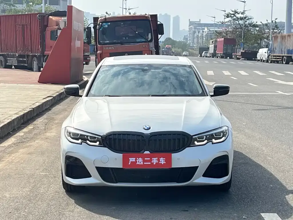 BMW 3 Series 2022 из CN, фото 2
