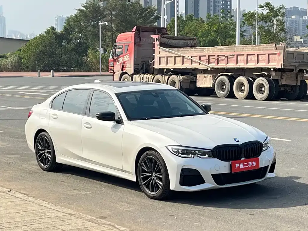 BMW 3 Series 2022 из CN, фото 3