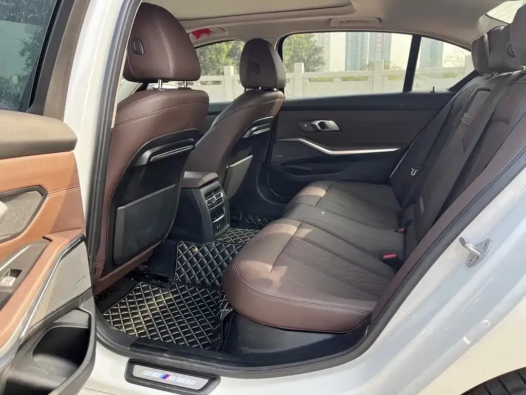 BMW 3 Series 2022 из CN, фото 8
