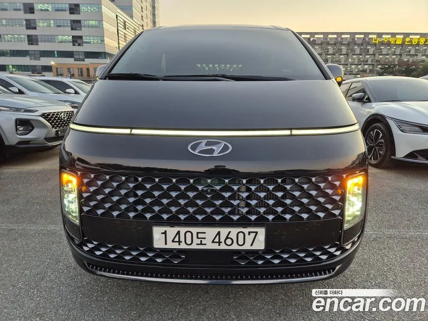 Hyundai Staria — фото 1