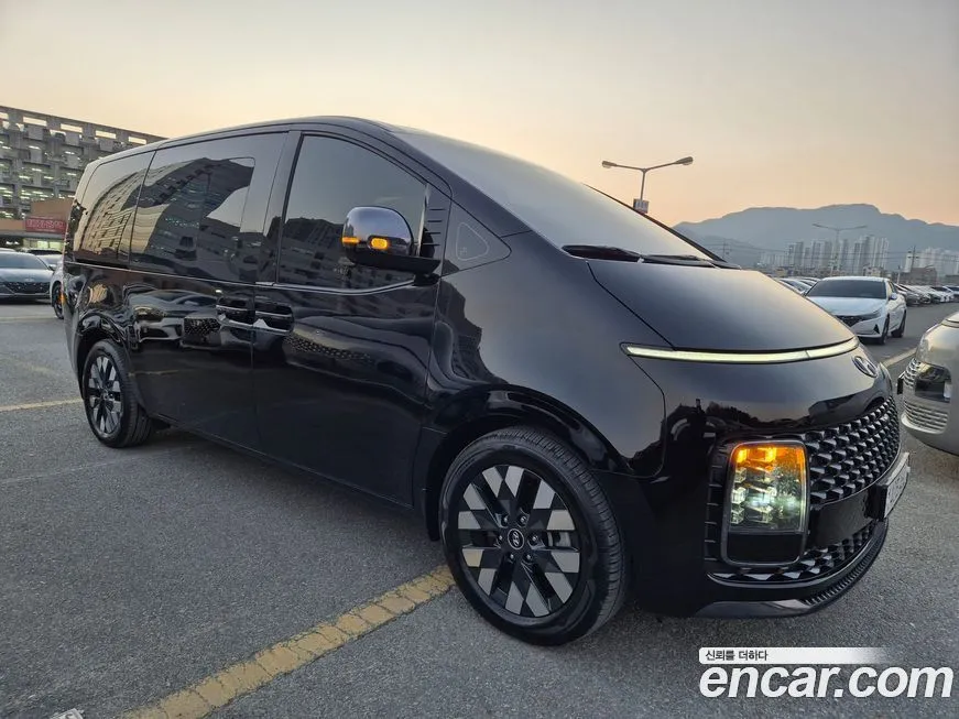Hyundai Staria — фото 2