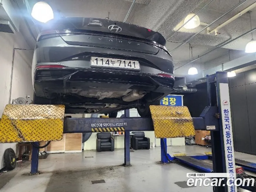 Hyundai AVANTE 2022 из KR, фото 2