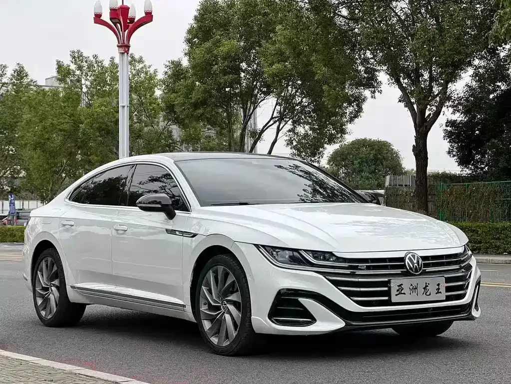 Volkswagen CC 2022 из CN, фото 2