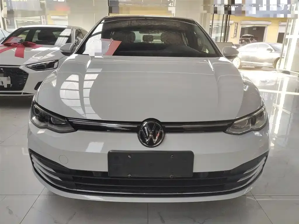 Volkswagen Golf 2022 из CN, фото 3