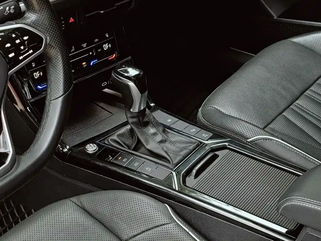 Volkswagen Passat 2022 из CN, фото 10
