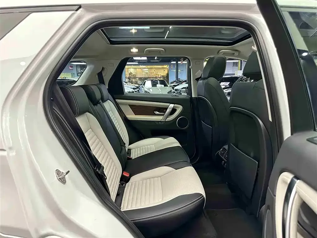 Land Rover Discovery Sport Hybrid 2022 из CN, фото 8