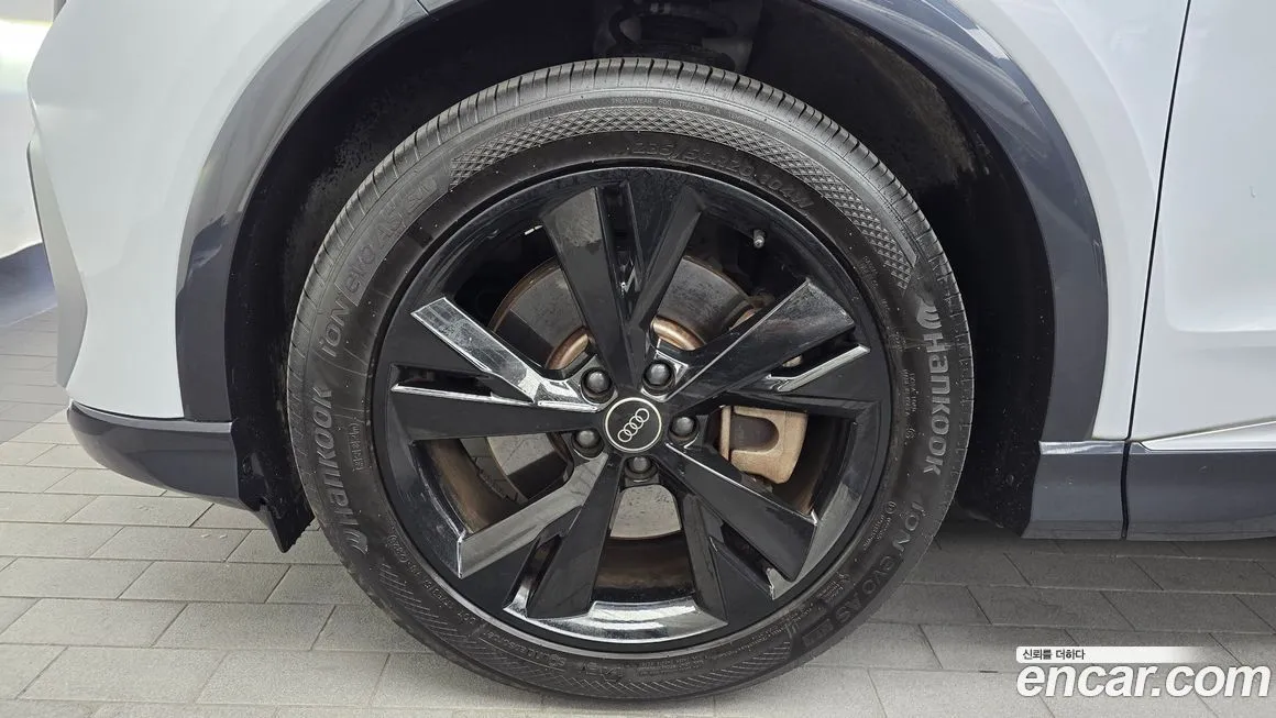 Audi Q4 e-tron 2023 из KR, фото 5