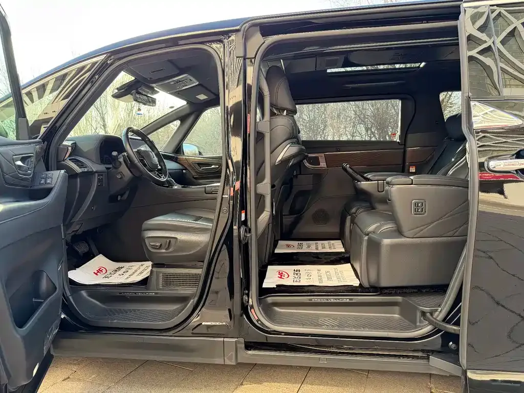 Toyota Vellfire 2023 из CN, фото 10