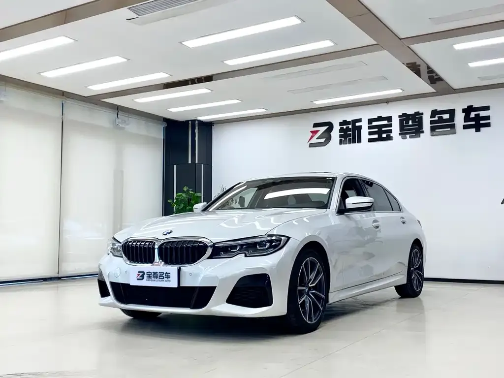 BMW 3 Series 2022 из CN, фото 1