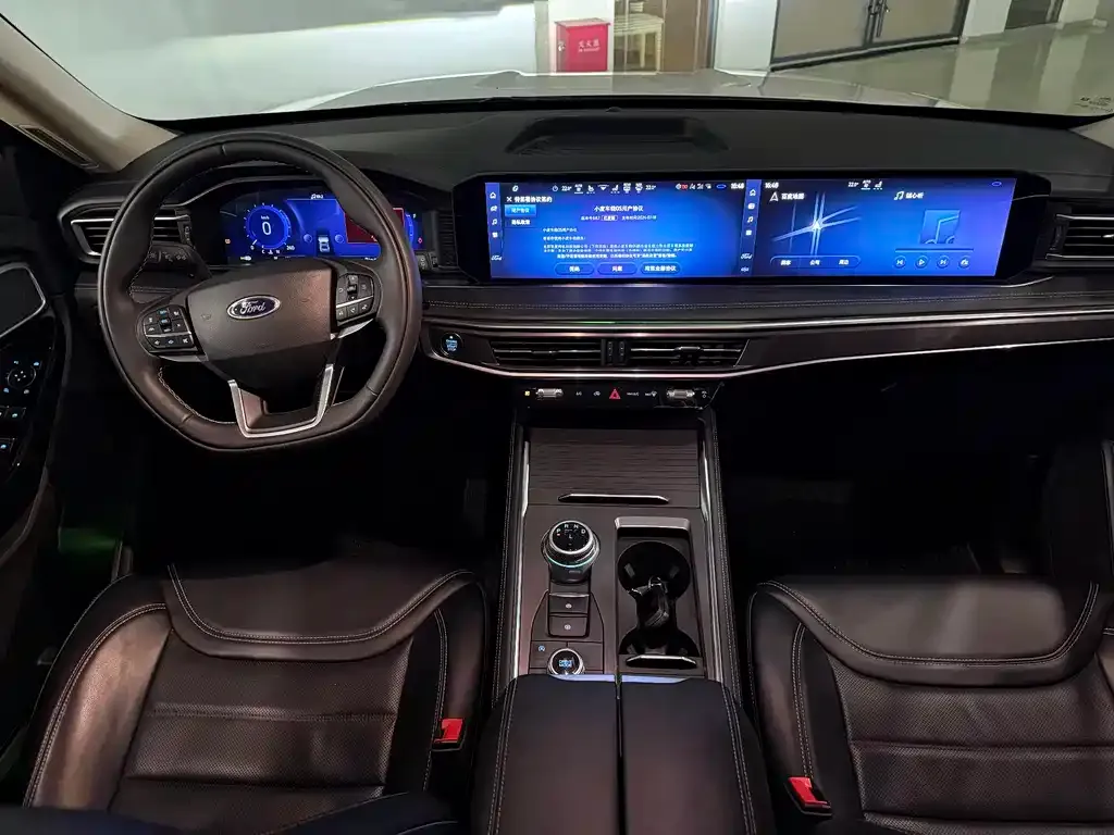 Ford Explorer 2023 из CN, фото 8