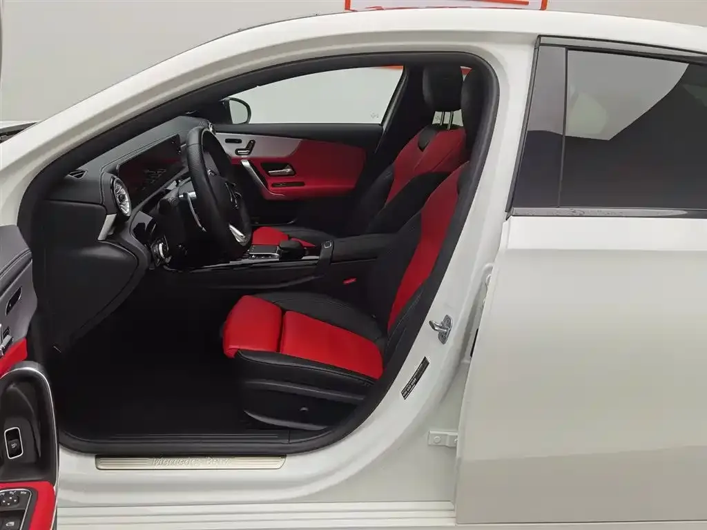 Mercedes-Benz A-Class AMG 2025 из CN, фото 10