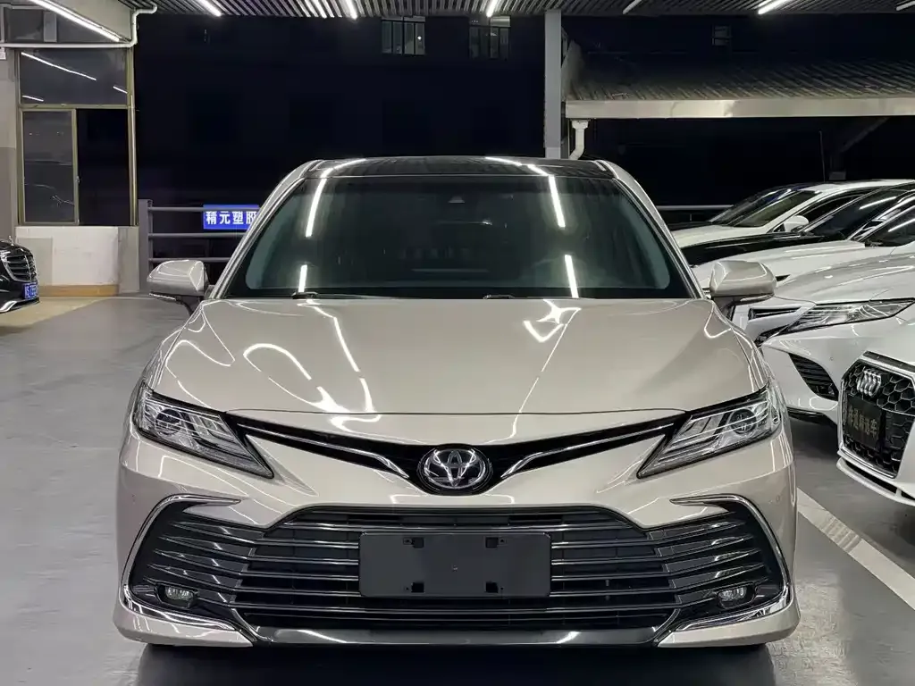 Toyota Camry 2021 из CN, фото 2