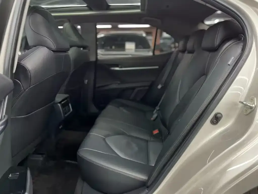 Toyota Camry 2021 из CN, фото 6