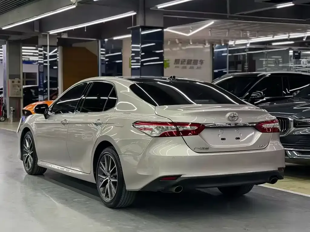 Toyota Camry 2021 из CN, фото 7