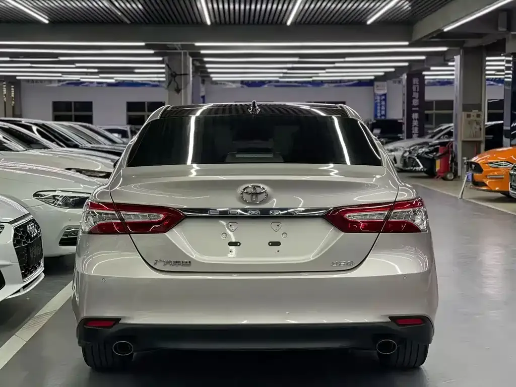 Toyota Camry 2021 из CN, фото 8