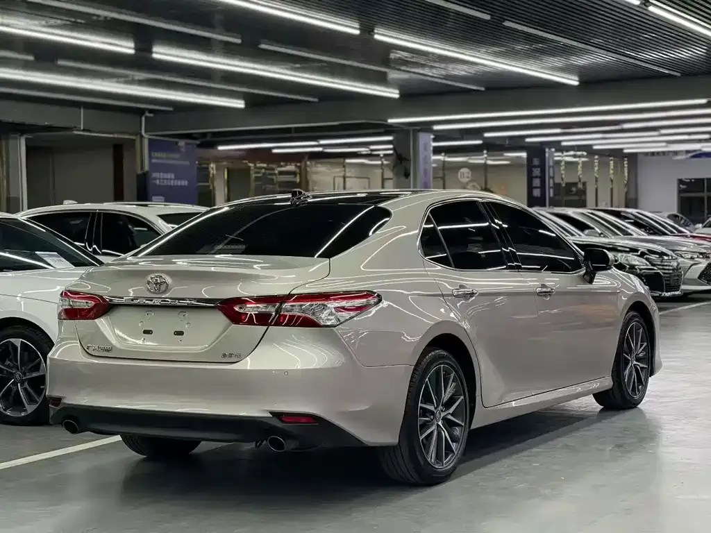 Toyota Camry 2021 из CN, фото 9