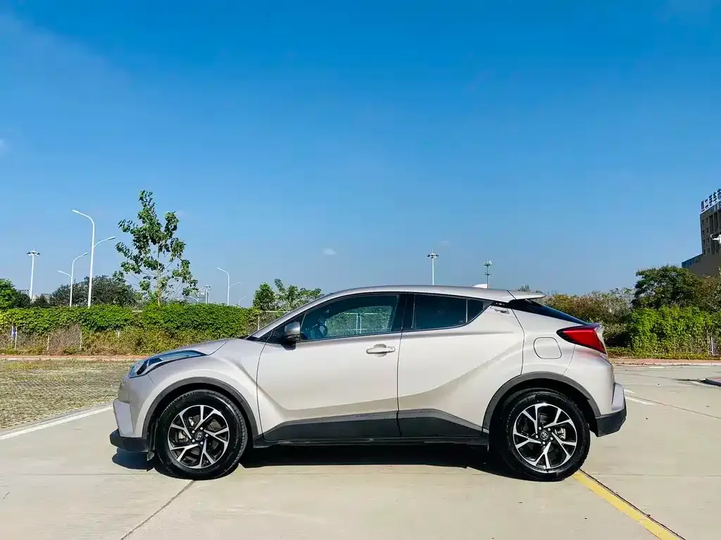 Toyota C-HR 2021 из CN, фото 4