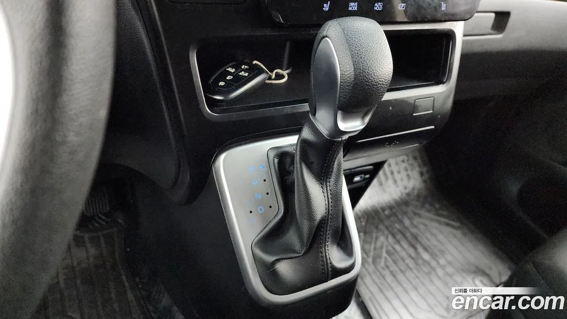 Hyundai Staria — фото 9
