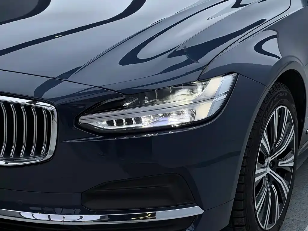 Volvo S90 2022 из CN, фото 3